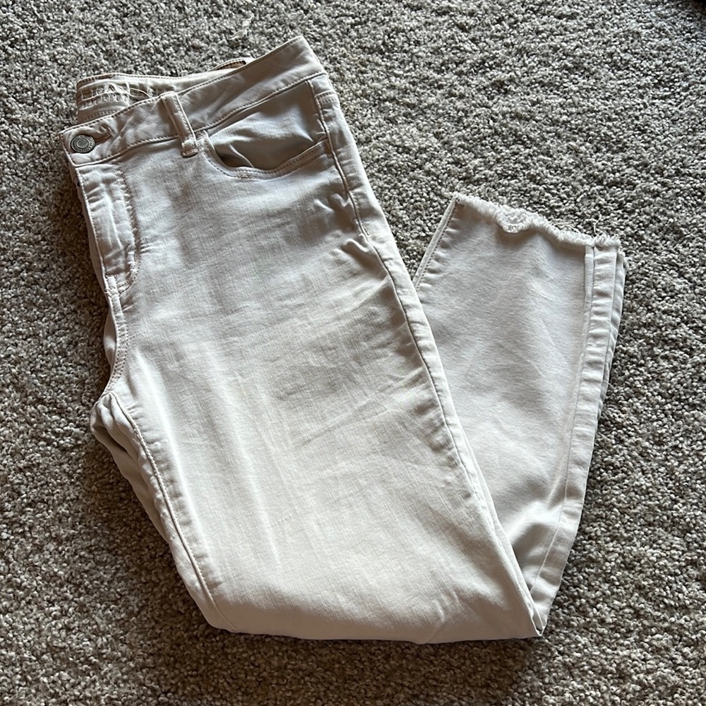 American Eagle AE Super Stretch Cream Capri Pants size 16